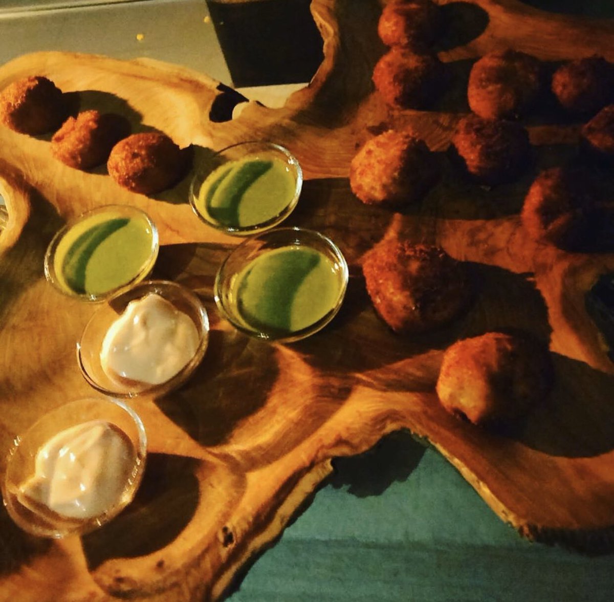 angeleyess4uin's tweet photo. @TheIndusValley2 #NaturalCookware
#theindusvalley   @itsazeena @Rain_Man25 @prashpatel_ @karan875 @nicestvirgo https://t.co/wa3iOk3Ndg