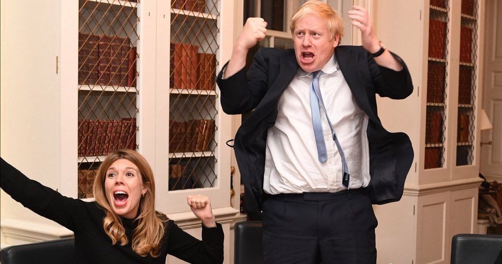 sallyann16's tweet photo. YES, PRIME MINISTER!! Boris is out of Intensive Care and back on the ward! Clapped at 8pm for the NHS staff who made his recovery possible and who are treating thousands like him up and down the country. THANK YOU!! 👏👏👏 #ClappingForBoris #ClapForOurCarers #ClapForTheNHS https://t.co/A2zz9KOhEY