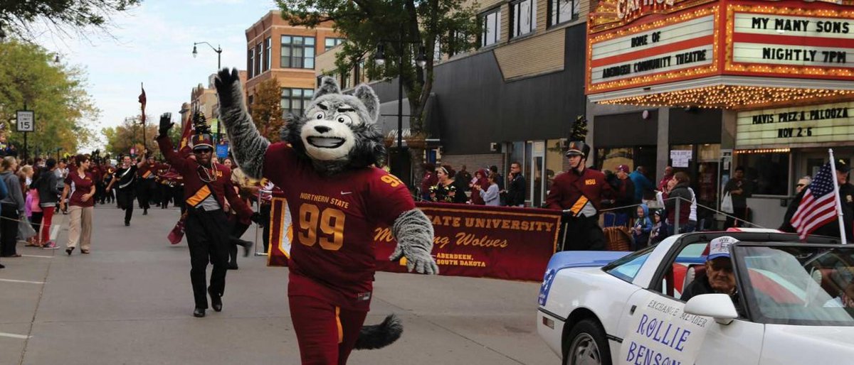 gmoney1533's tweet photo. I’m very blessed to announce that i have committed to play baseball at Northern State University. I would like to thank my family, friends, and @YackleyRyan for helping me through this process. It’s great to be back! Go Wolves🐺⚾️! @DeanBerry1 @NSUWOLVES_BS https://t.co/FDNt5WTo46