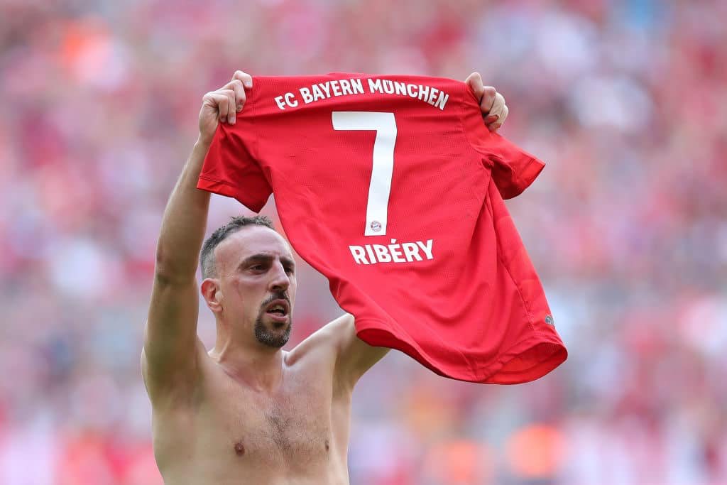 Ribéry was Uefa’s player of the year in 2013 & third on the Ballon d’Or shortlist that year. His role in the team was specific since he was basically a winger who was assigned with playmaking. Something only 2013/14 Di María played besides him.