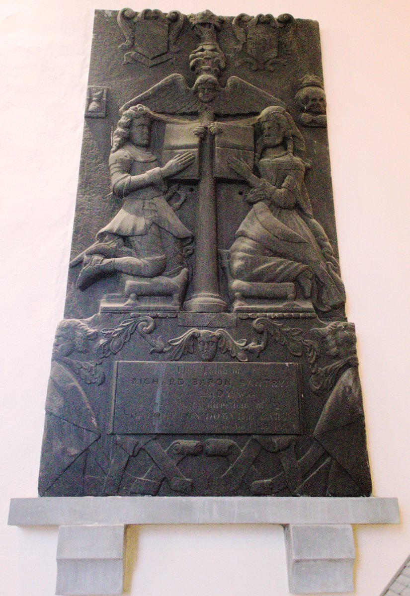 windows are from the “An Túr Gloine” studio. A 4th window, similar to those in the Rotunda Hospital chapel, commemorates Lady Helena Domville, who redesigned Santry as a Swiss Village! There are numerous plaques dedicated to the Santry & Domvile family, who are buried here. (5/7)