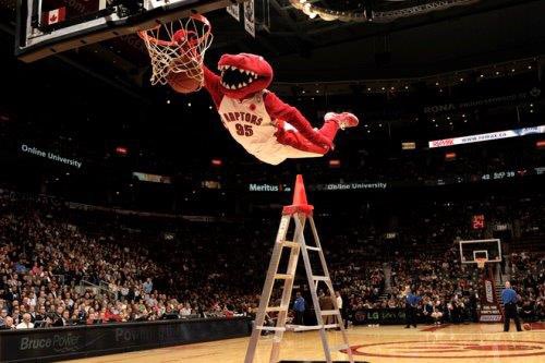 the_raptor's tweet photo. Just some #Tbt photos! @raptors #25YearsInPhotos #WeTheNorth https://t.co/udgqxrv7vU