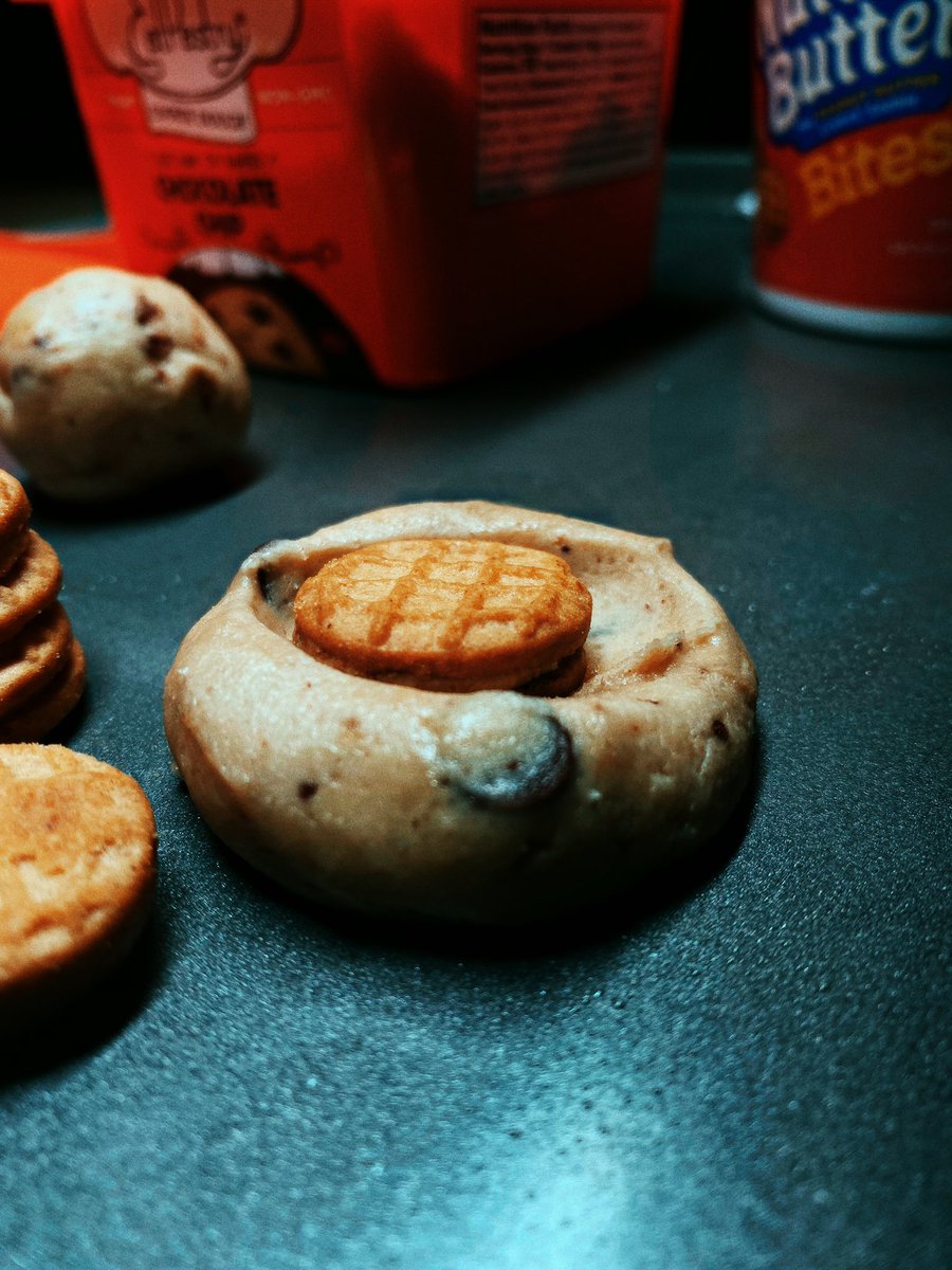 Potluck_TV's tweet photo. UFO cookies 🛸👽🍪 
#HighSnacks https://t.co/LyzALTt0G0