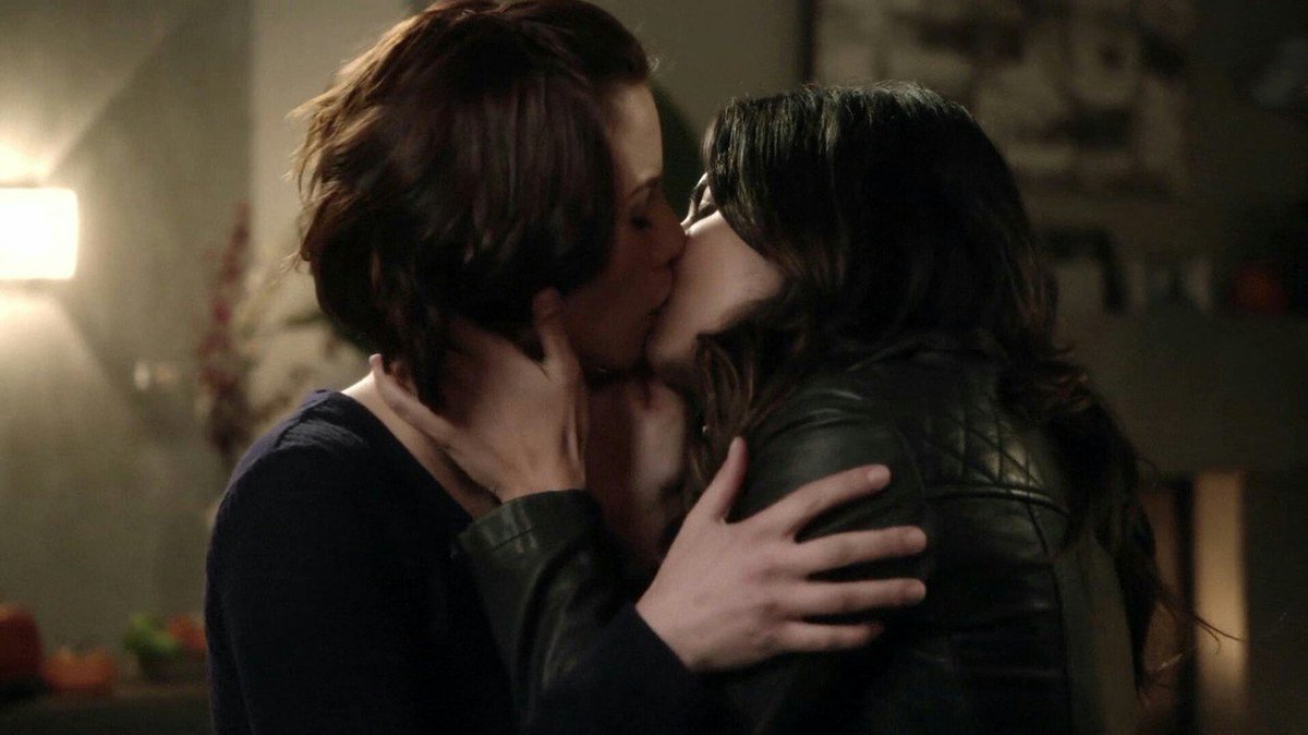 ships_polls tweet picture