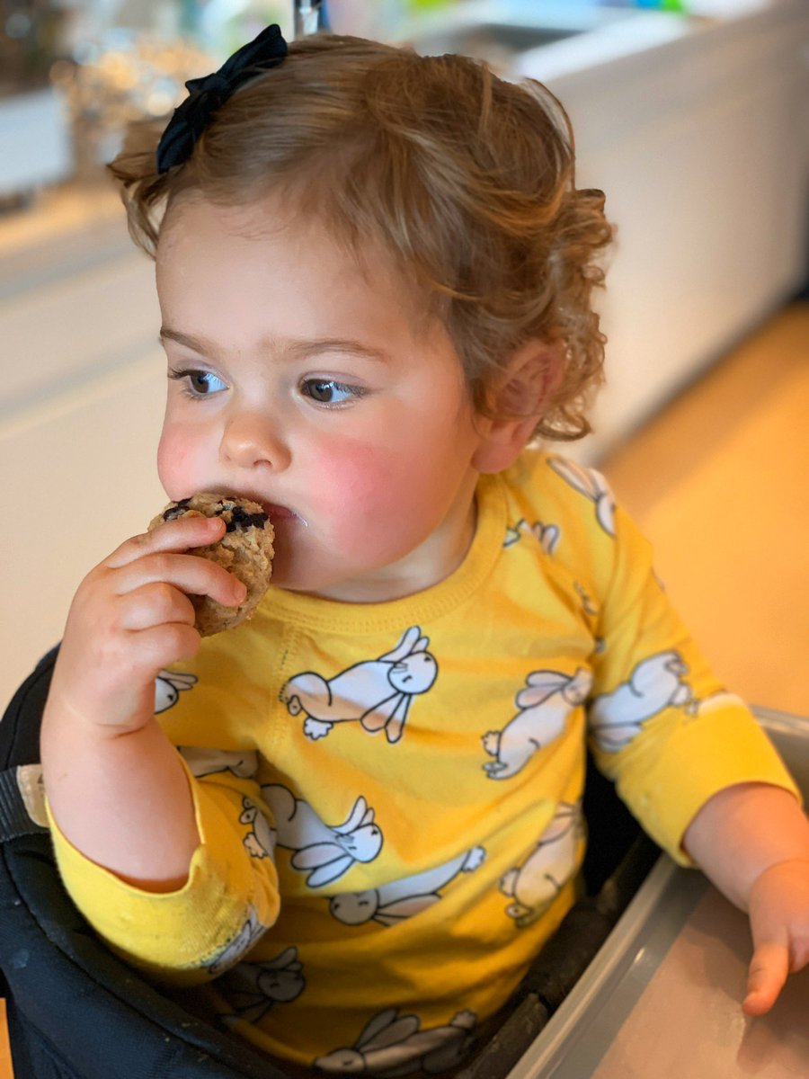msquinn's tweet photo. Excited to see @Airbnb’s Online Experiences live. Our toddler has been a beta tester for @Nat_S’s Family Baking Class and gives it five 🍪🍪🍪🍪🍪! It’s been a fun way to be together with friends, even while apart. https://t.co/nMulWnEM3N https://t.co/GKOedDWS2e