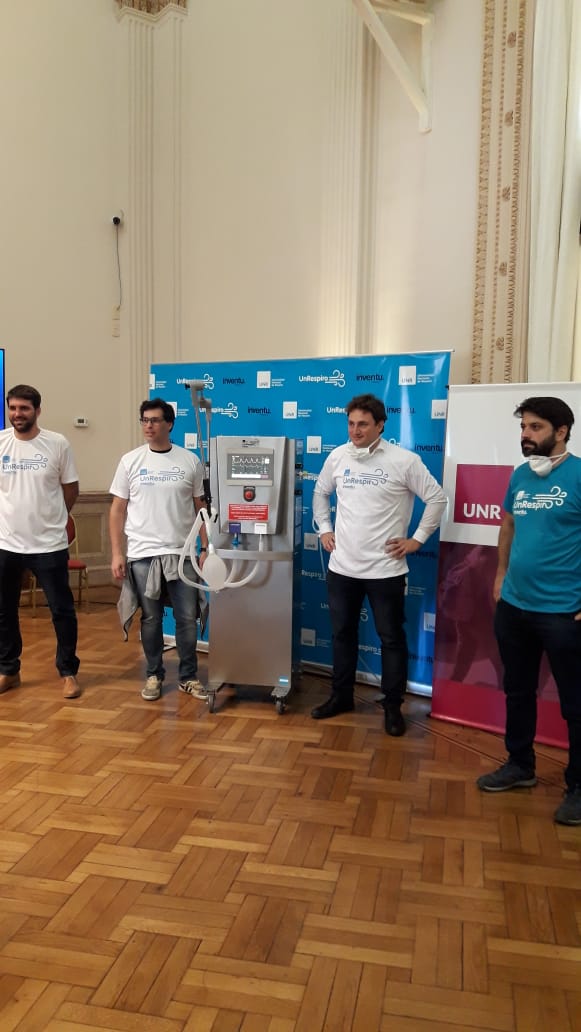 fbartolacci's tweet image. Rosario es x historia una ciudad rebelde, creativa e innovadora y en un contexto difícil, no podía darnos más q una noticia como esta. Nuestra Universidad q tiene q pensarse vinculada estrechamente a los problemas d nuestro tiempo no podía más q hacer un aporte d esta naturaleza