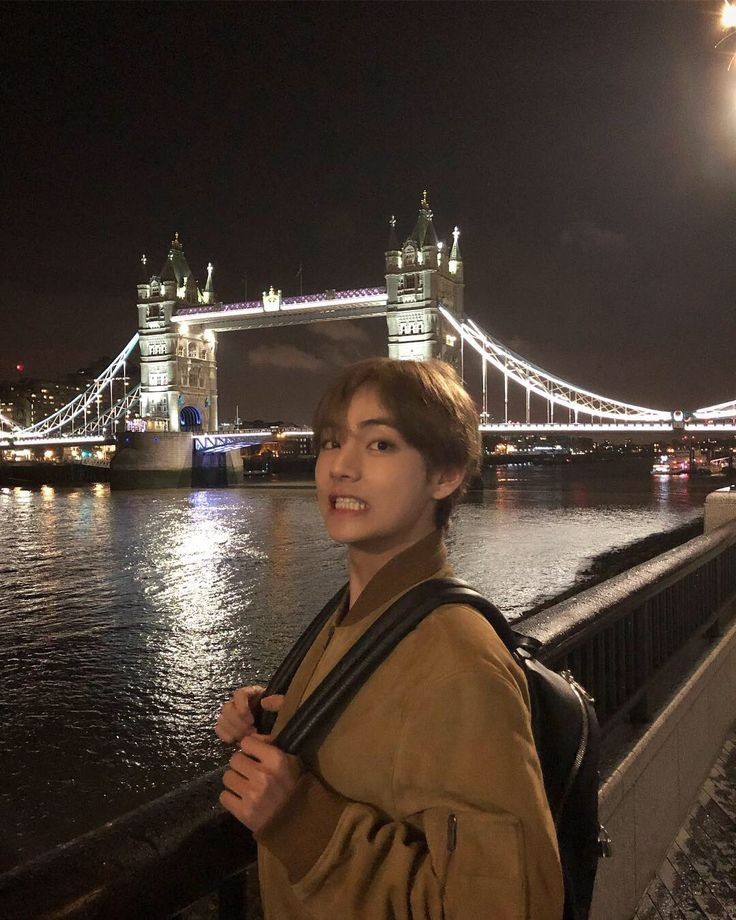 Taehyung photography and art major student : A short thread 