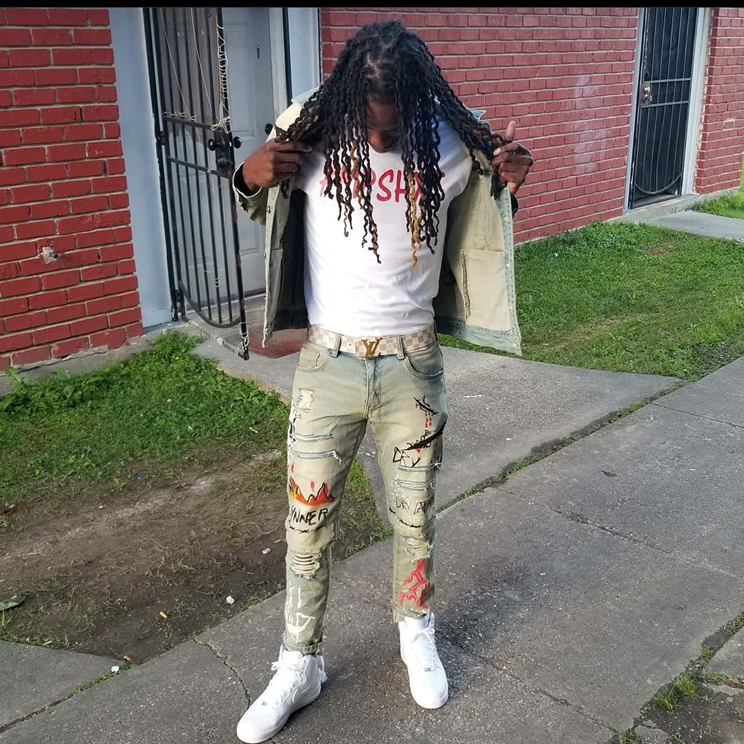 __grif's tweet photo. NIGGAS BE KNOWIN' MY DRIP IS DIFFERENT NIGGAS CANT LOOK LIKE ME Ⓜ️🅿️ https://t.co/4XFrP6GY9f