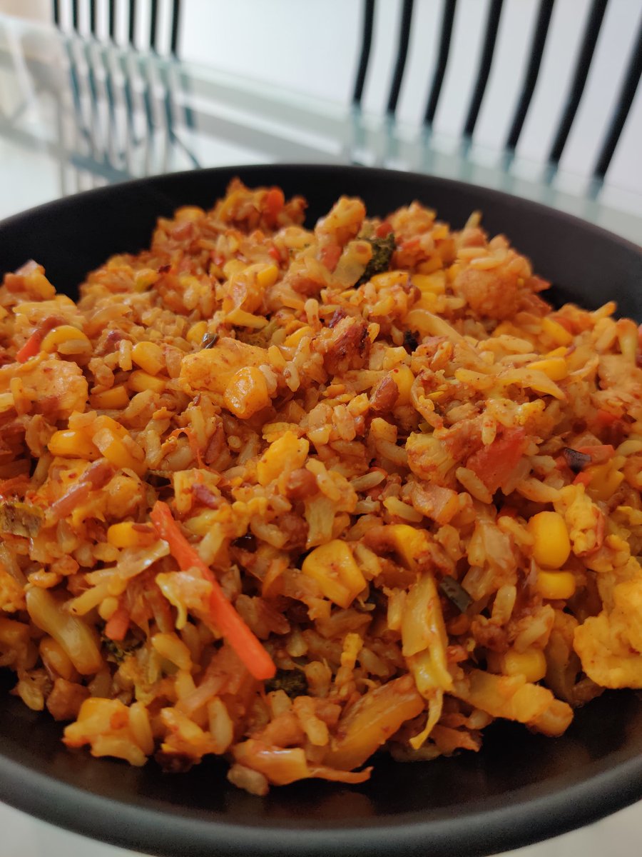 Fried rice with vegetables, egg and minced chicken #food  #cookingathome