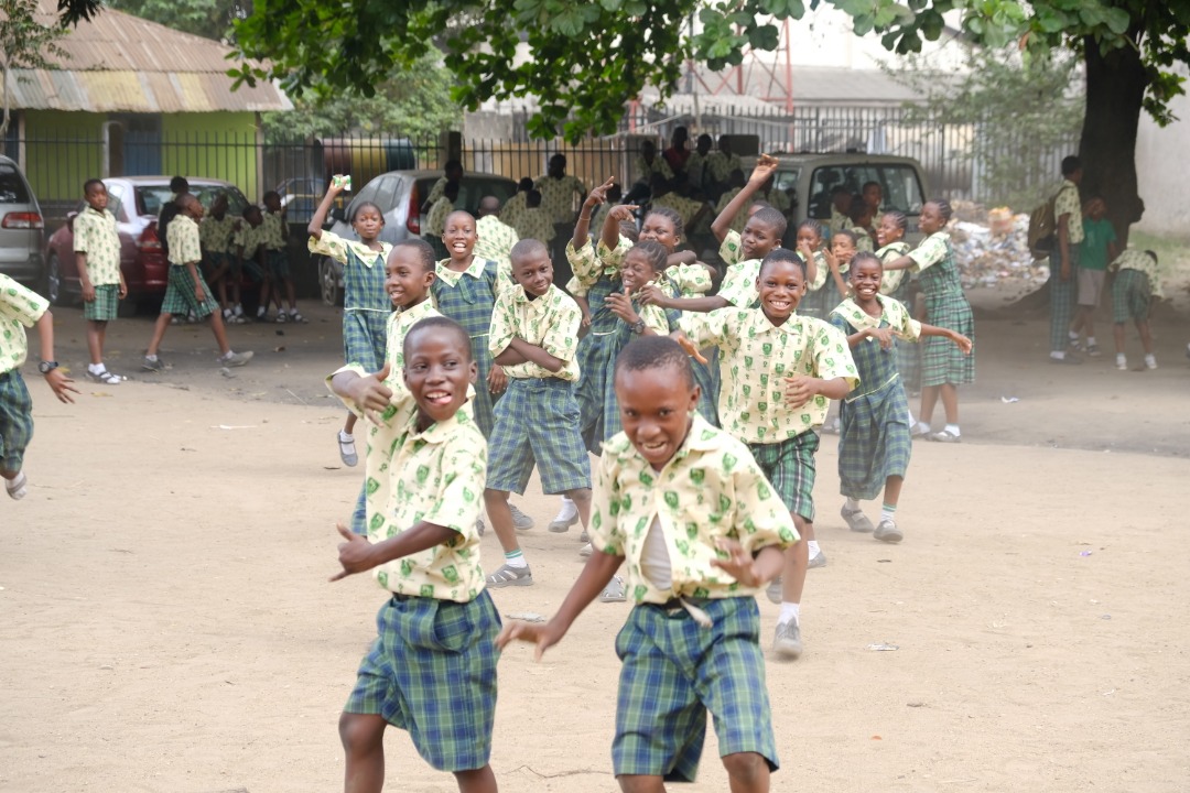 SAFLI_NIG's tweet photo. Since the lockdown, students have been forced to stay at home.

Children are naturally inquisitive. They love to explore and find out new things.

Dear parent/guardian, we are using this medium to encourage you to find multiple pl https://t.co/iN2madjSEn
