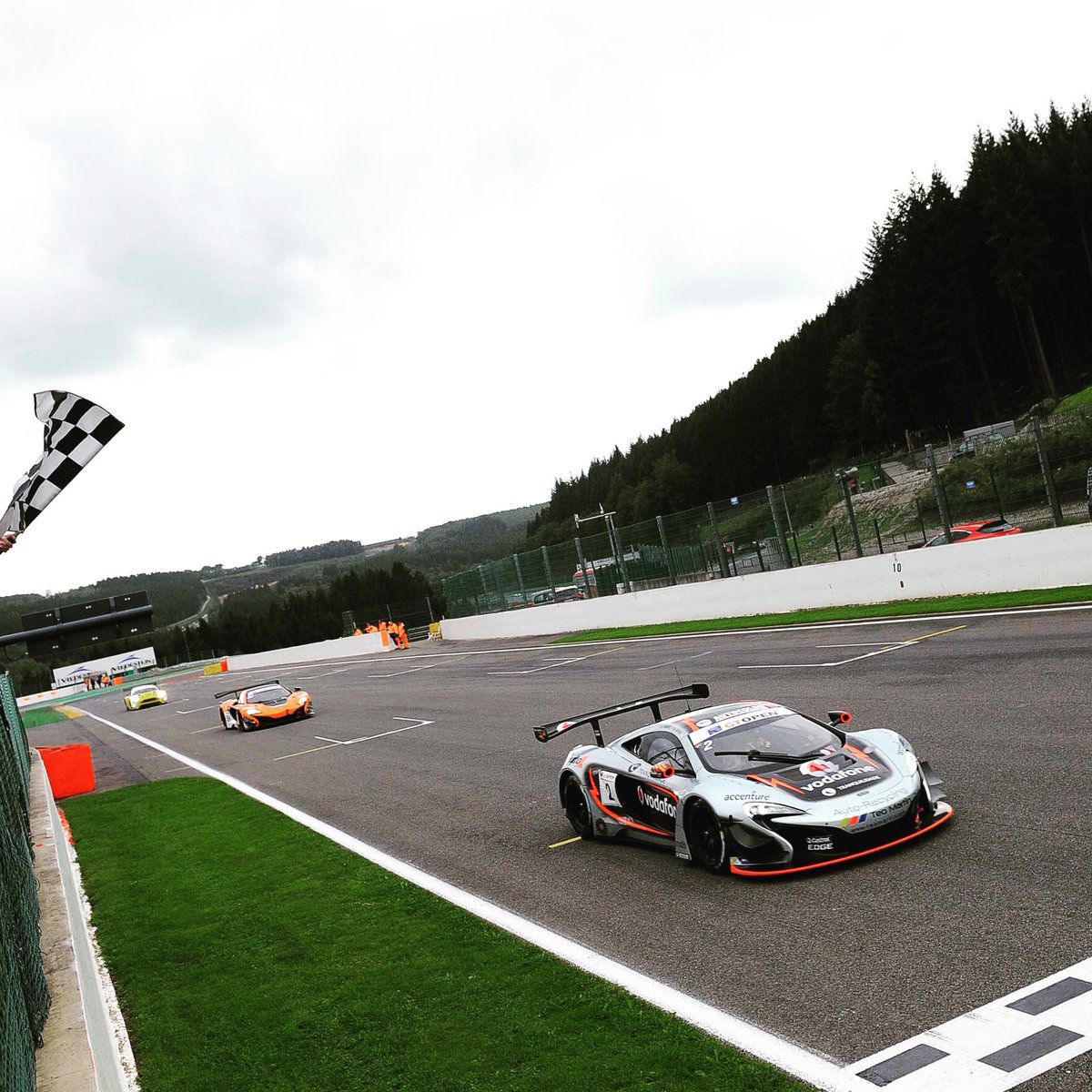 #didyouknow that we achieved the second win of 2015 @GT_Open season at Spa with M.Ramos & @alvaroparente behind the wheel of the #mclaren650sgt3 ?👊🏻👊🏻 #TeoMartinMotorsport #TBT #TMM #InternationalGTOpen #GTOpen #mclarenauto #throwback #throwbackthursday 📸 x @FotoSpeedy
