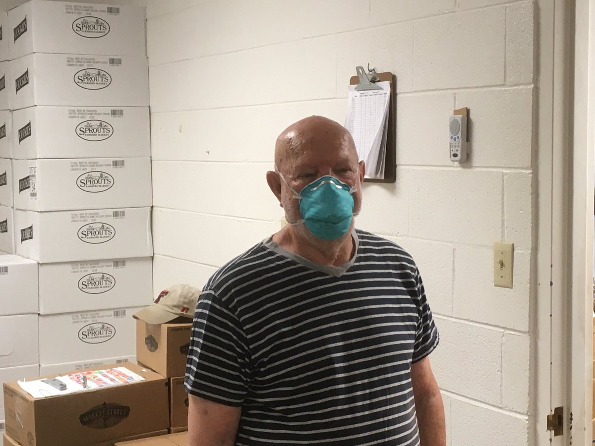 ryanstrebeck's tweet photo. Some of the masked heroes at the @fumcsweetwater food pantry today. #maundythursday #anewcommandment https://t.co/vxLHlLX4ZI