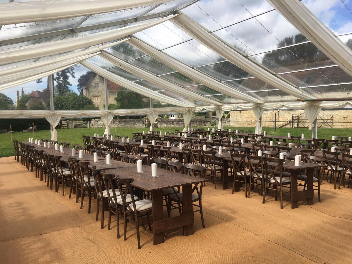 furniture4event's tweet image. #throwbackthursday to an event featuring our Wooden Crossbacks and Trestle Tables. We love how good these look together, a perfect match in fact! 🤎