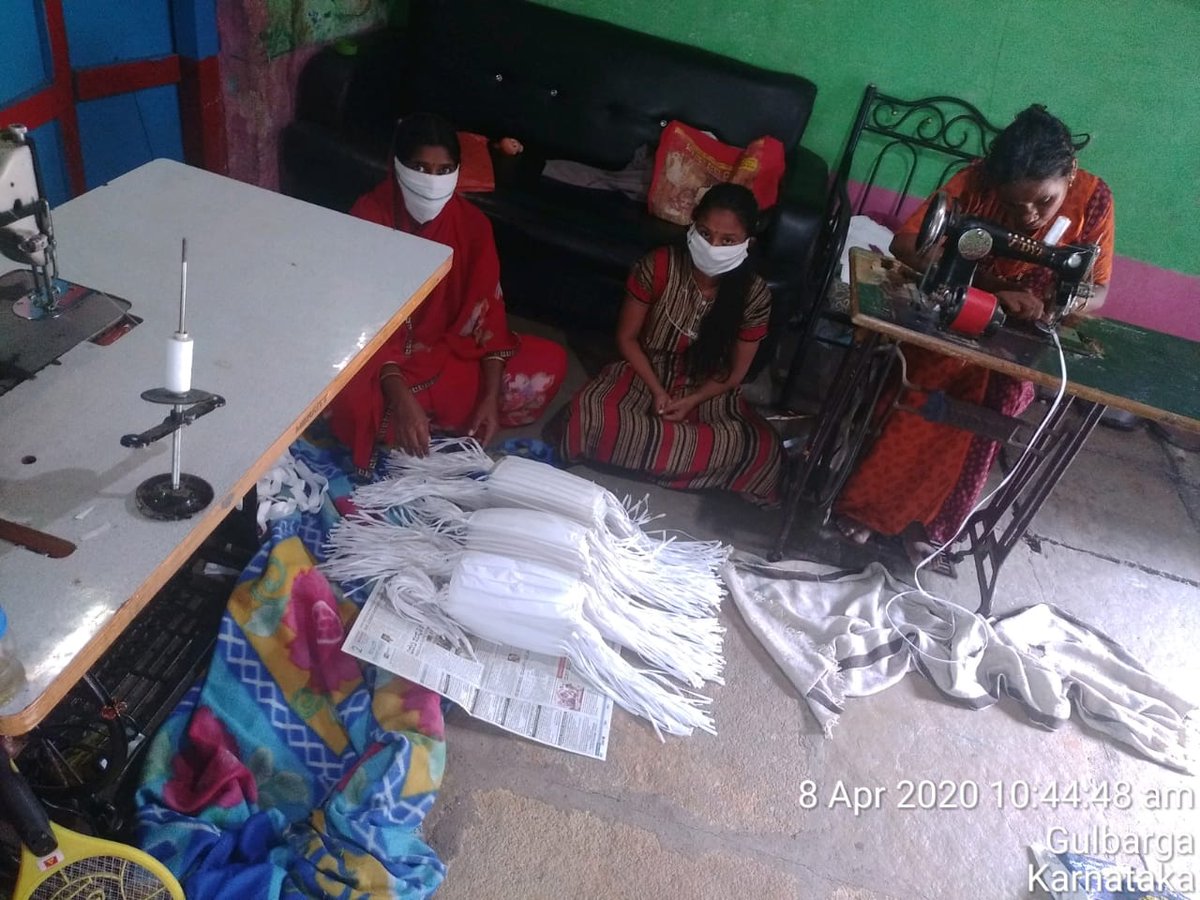 Vrutti_Catalyst's tweet photo. #CovidActionCollab Story from BAU in Kalaburagi.Seenhere 42 men&women members,who have taken up the important responsibility of stitching masks selling to FPO members.They managed to stitch about 10k #masks, of which, an impressive 6,000+ units were successfully sold.
@SwastiHC https://t.co/uPzEoAHLaz