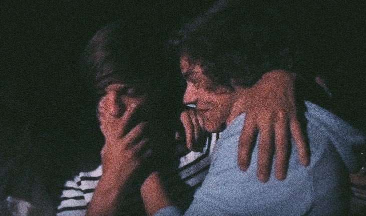 2011 they’re holding on to each other while louis‘s saying that harry has fallen in love. 2017 louis wrote about them singing something popping on the same 4 chords/there’s nothing in the world he would change it for. 2018 harry still talked about wmyb