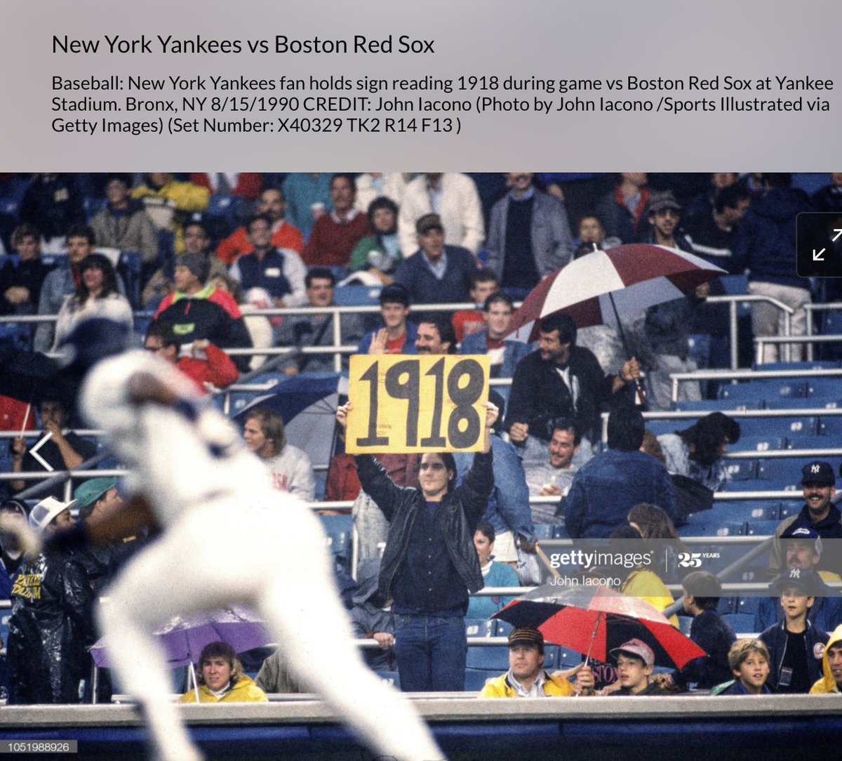 Mega Thread: Yankees fans throughout the years. We& #39;ll start in 1990, back when Yankee fans were fed up with Steinbrenner but still quick to remind the Red Sox they hadn& #39;t won anything since 1918.