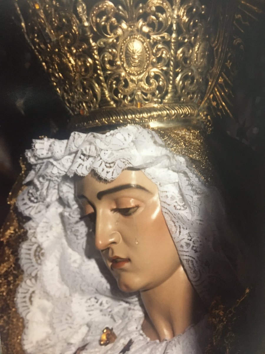 cristinarpL's tweet photo. Hoy es un Jueves Santo diferente, en el que toca sacar fotos y recordar todos estos años que hemos vivido al lado de nuestros titulares... #ChicotásAurora2020 @ChicotasAurora https://t.co/El4dAqkV4n