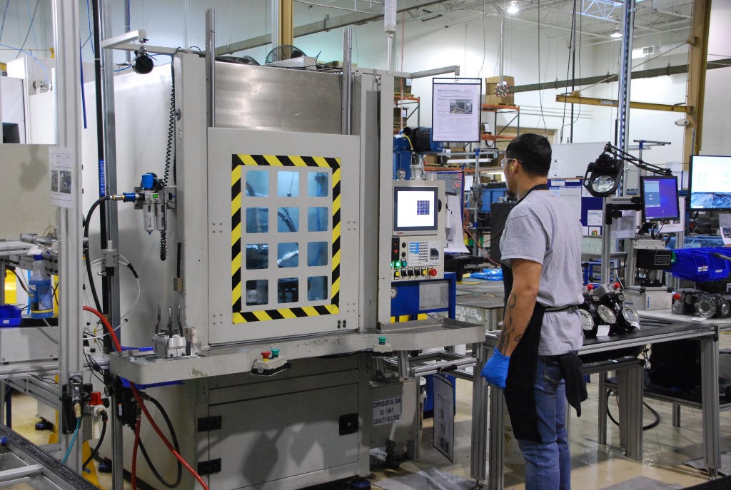 WABCO's tweet photo. It's #RemanDay2020! #WABCO has a wide range of #remanufactured products and is excited to join with manufacturing companies around the world in recognizing Global Remanufacturing Day 2020. https://t.co/QWmlZpxf4k #Reman #remanufacturing https://t.co/hOZ0wPaxCU