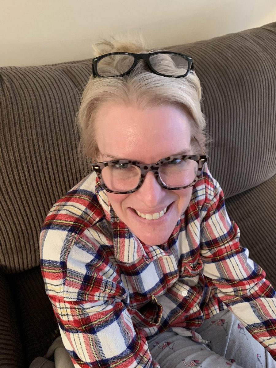 JaniceDean's tweet photo. Husband: “You do realize you have a pair of glasses on your head as well?”
Me: “Uhhh....Yes. One pair is just incase I lose the other one........?”🤓 https://t.co/oyd0YpkHwy