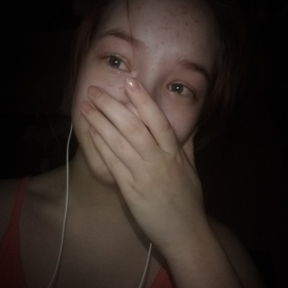 lans_vest's tweet photo. это слезы счастья и радости в час ночи😭
дети растут на глазах🥺
эх верните мне мой 2015💔
Диана спасибо тебе за то что открыла мне двери в клику🤧🤧🤧
#twentyonepilots #levelofconern https://t.co/DFK8fOfiZe
