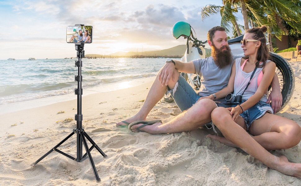 zone_amazon1's tweet image. #COVID 
#BTS_concert_at_home 
#BTS_concert_at_home 
#StayHome 

Be safe and stay home and talk your selfie moments with selfie stick:
amzn.to/2UXc09o