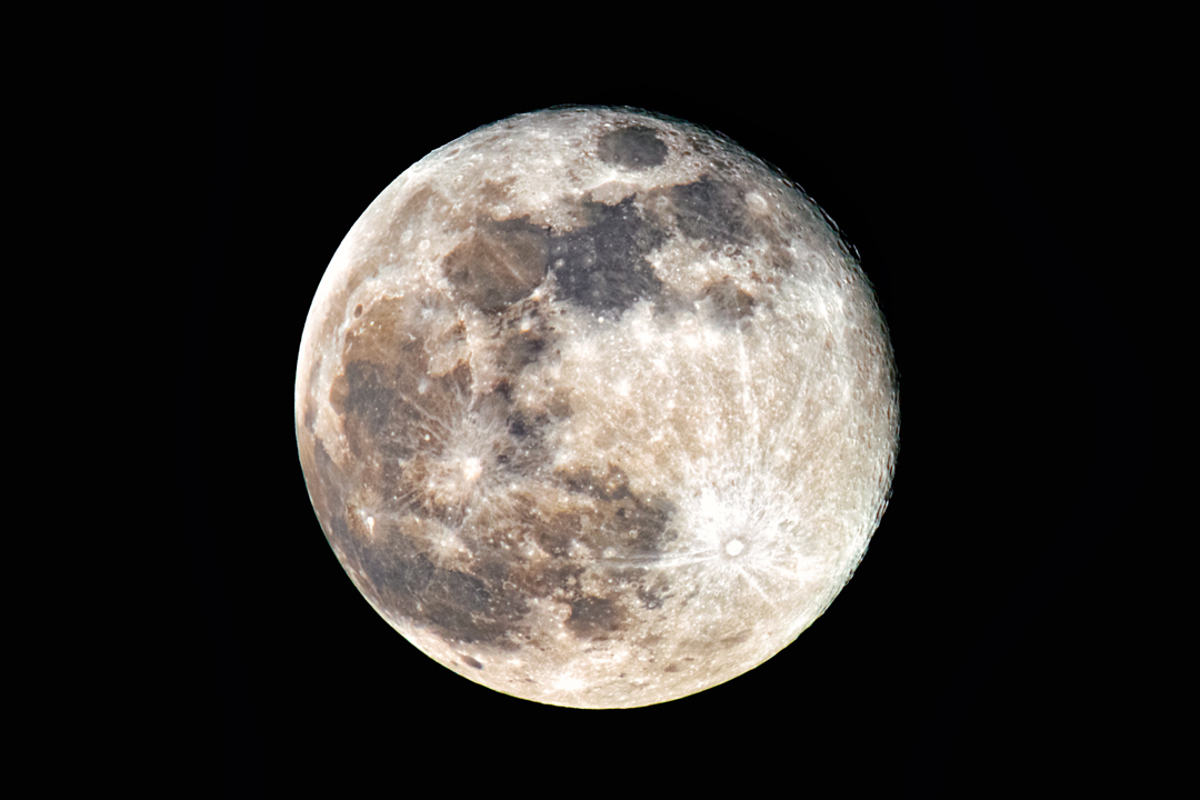 Taken from <a href="/AntoniCladera/">antoni cladera</a>'s home... This is our Supermoon photo. He used the PhotoPills Night AR to align the star tracker with the Polaris, shot 30 exposures and stacked them to improve detail and reduce noise 🤓

📷 Nikon Z50 | 500mm 2x TC | f/14 | 1/160s | 800 ISO | 3700K