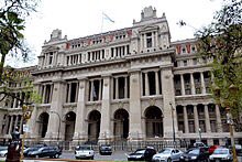 Si un trabajador de la salud o de otra actividad  “esencial” se calza un barbijo y circula con los debidos recaudos, por qué no lo van a hacerlo los legisladores? O los jueces y fiscales? O acaso no son “esenciales” los otros dos Poderes de la República? #CoronavirusArgentina