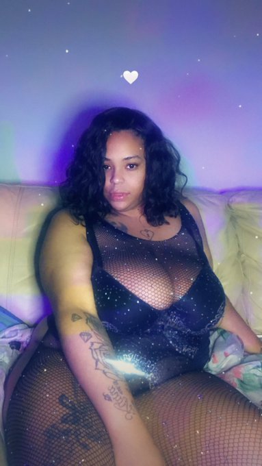 I&rsquo;m such a jewel https://t.co/noDjtrJVlc<a href="/tag/atlanta"class="tags"><span>#atlanta</span></a><a href="/tag/bbw"class="tags"><span>#bbw</span></a><a href="/tag/slut"class="tags"><span>#slut</span></a><a href="/tag/thursdayvibes"class="tags"><span>#thursdayvibes</span></a>