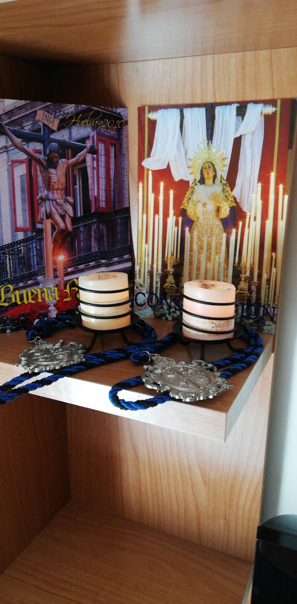 Los Jóvenes de nuestra hermandad viven el JUEVES SANTO de manera intensa.