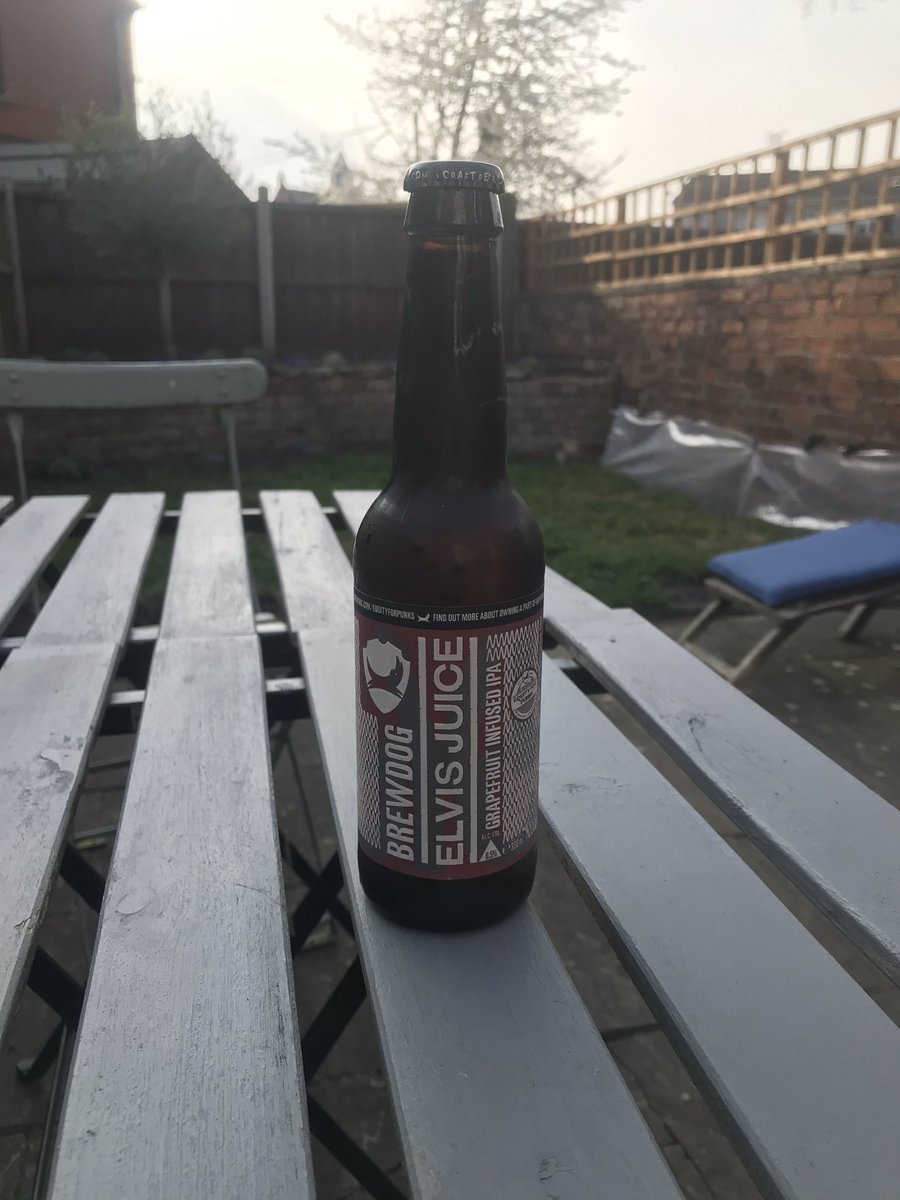 beer_goggle's tweet photo. It’s sour, it’s funky, it’s... Elvis? @BrewDog called it Elvis Juice. Why? Because they have the money to go to court over it (check it out) It’s a bit sour and the Grapefruit notes come in the after taste. It’s nice but not enough bear the King’s name. A rock n roll  6.5%/10 https://t.co/XYD8TU6dPm