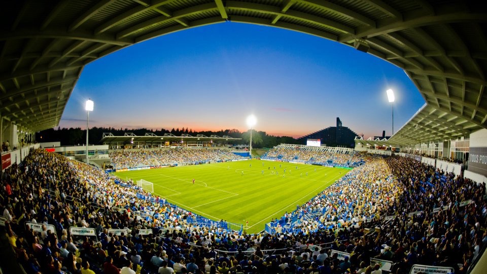 CONCOURS ÉCLAIR  FLASH CONTESTRépondez correctement aux cinq prochaines questions! / Answer the next five following questions correctly! 2012 : Nos débuts en MLS / First MLS season  #IMFC  