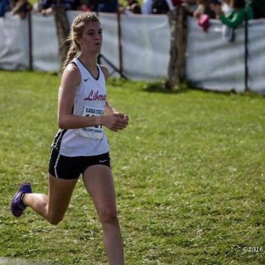 MCCKC_Athletics's tweet photo. #TBT π Before they were Wolves: πΊ Aubrie Heck (Homeschool) πΊ Kelsey Ramsey (Liberal HS) πΊ Wasu Janis (Raytown South HS) πΊ Lexxy Appleman (Shawnee Mission South HS)
#MCCKCxcountry #MCCWolves #MCCKC #GoWolves #throwbackthursday https://t.co/bCxwCCwukB