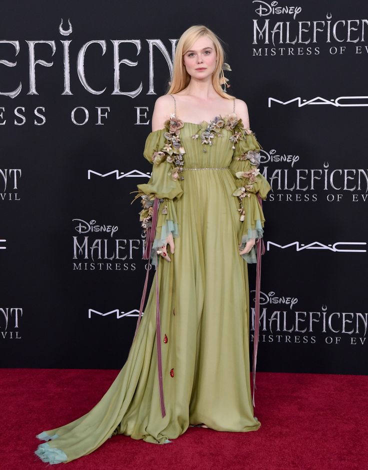 Happy birthday, Elle Fanning 