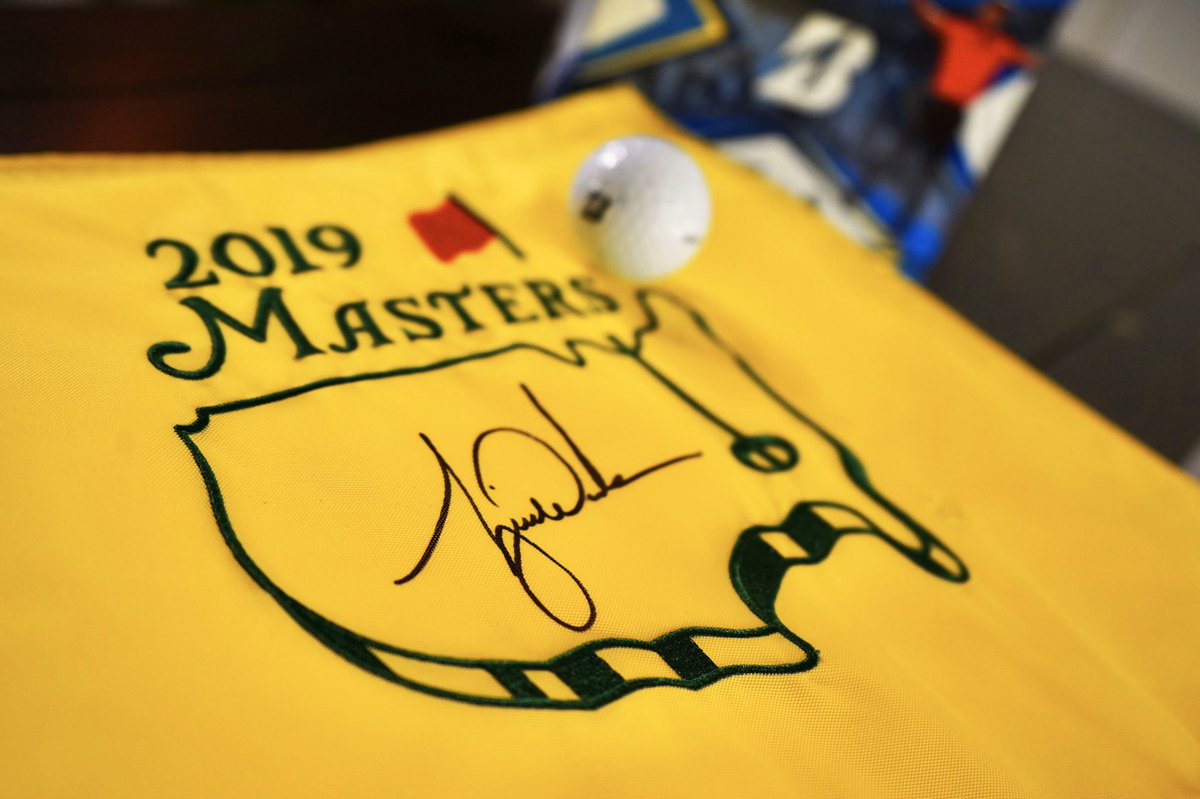 🚨 The MASTERS Return of the Roar Giveaway 🚨

Tiger Woods SIGNED 2019 Masters Flag 👀 

And 1 Dozen Bridgestone Tour B XS “TIGER” Edition Golf Balls 

To enter: 
🌺 Retweet
🌺 Follow <a href="/bridgestonegolf/">Bridgestone Golf</a> and <a href="/PGAPappas/">Pete Pappas</a>