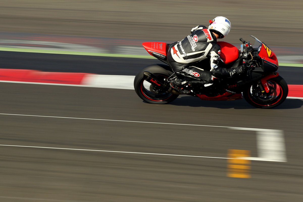 bennetts_bike's tweet photo. No looking back!
π€ Rider?
π @OfficialBSB, Silverstone
#BSBtrivia | #BennettsBSB https://t.co/HrlONmn6FU