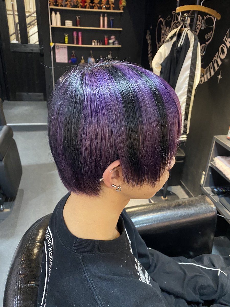 Uzivatel Moshasu Trickmonster Na Twitteru Purple 大胆な黒メッシュ ケアブリーチでリタッチしたので切れ毛なし マニパニ Hair Haircolor Hairstyle Hairarrange Trickmonster Gradation Moshasu モシャス ハイトーン ブリーチカラー