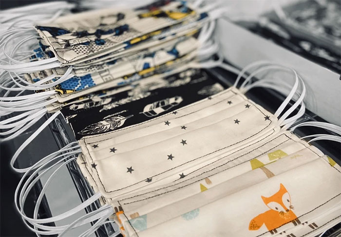 LunaJay's tweet image. Five Independent Apparel Brands Producing Face Masks - decadentdissonance.com/five-independe… #FaceMasks @neo4ic #neo4ic #ElectroThreads @ElectroThreads #ghostcircus @ghostcircus_ @reformation #reformation @tonledesign #tonledesign #covid19