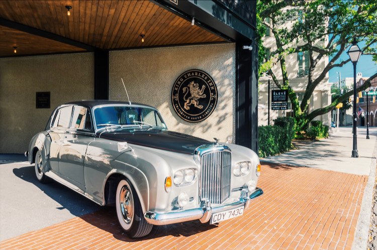 KingCharlesInn's tweet photo. We're thinking of all our past guests and followers. Wishing everyone safety and health. 🙏
#charleston #charlestonsc #southcarolina #discoversc #mysouthernliving #lowcountry #beautifuldestinations #travelgram #travel #exploremore #stayandwander⁠ #kingcharlesinn https://t.co/VJ4iEgKVey
