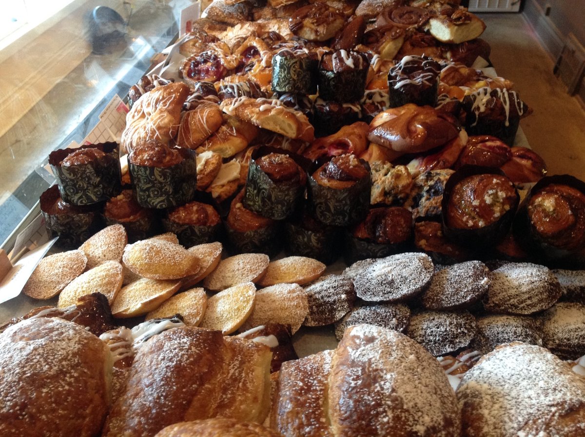 Sabletine_Lunch's tweet image. Holiday hours: Good Friday closed, Sat Apr 11, 9-5pm, Sun/Mon CLOSED. Online ordering: Thursday + Friday until 5pm are for SATURDAY.  Any online orders placed on Friday AFTER 5pm thru to Monday at 5pm are for TUESDAY. #complicate #shoponline