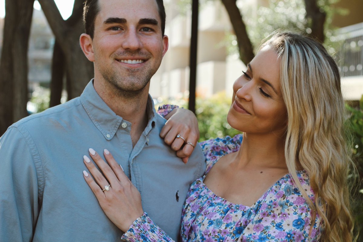 nicox0x's tweet photo. @StellaArtois @Need4LSpeed “What the world needs now is love, sweet love”🎶💕The man of my dreams got down on one knee Friday, April 3rd. Zac had a plan to propose that Sunday with our families flying in to surprise me..until Covid-19. But that didn’t stop him 🥰 @StellaArtois @Need4LSpeed #weddingcontest https://t.co/I7vS5QgTZV