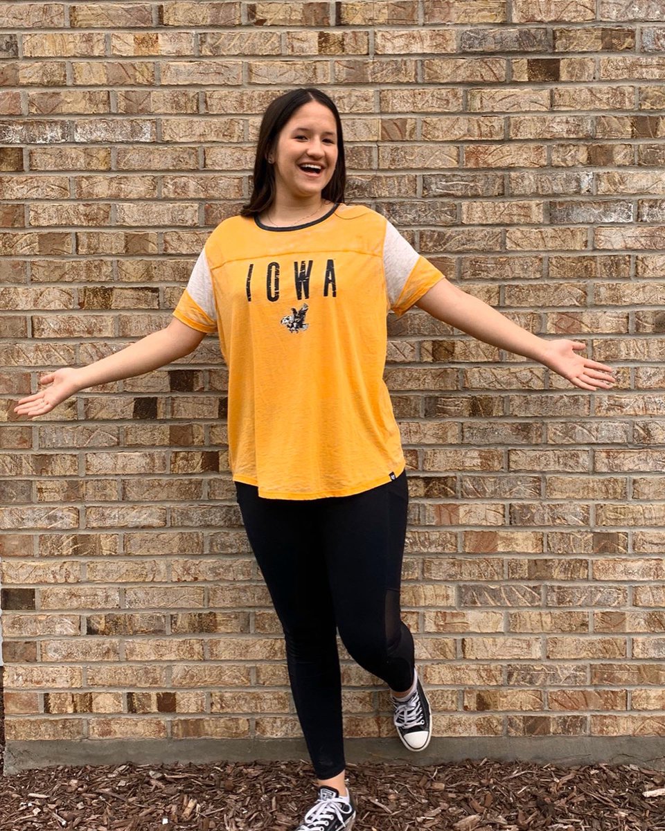 nataliehenne1's tweet image. I’m officially going to University of Iowa! I want to thank teachers,family,friends&amp;amp;SCN for the impact the given me the last 4 years. I love being SCN’s SBP &amp;amp; I’m sorry that NatChats have to end-it’s not over yet...Go Hawks! @IowaAdmissions  @uiowa #futurehawkeye #declarationdays
