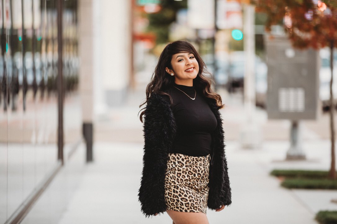 swosuthetaphi's tweet photo. S I G M A S P O T L I G H T
Jazmin is a freshman, majoring in elementary education at SWOSU. She LOVES drinking coffee and hanging out with her favorite people! Her favorite Netflix show is New Girl and she loves elephants! π #rushsigma https://t.co/SO1GzxmbvD