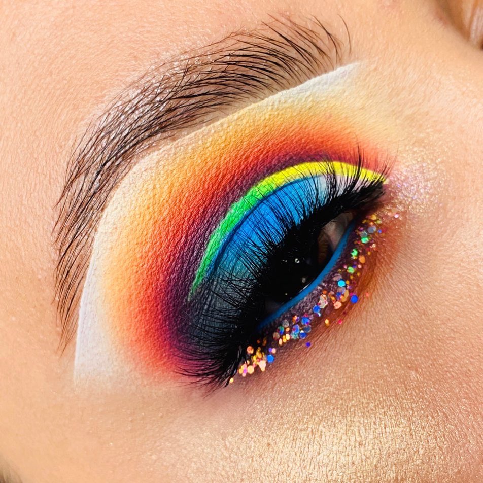 _muamoose_'s tweet photo. Recreated and inspired by the crazy talented @g00dlittlegirl !!!

@MorpheBrushes @jamescharles Palette @MorpheBrushes Fluidity Concealer shade C0.00 @BenefitBeauty 24Hr Brow Setter Gel @slaybabelashes ‘Calabasas’ Lashes @ColourPopCo ‘Avenue Of The Stars’ Glitter https://t.co/3BPUwck0lX