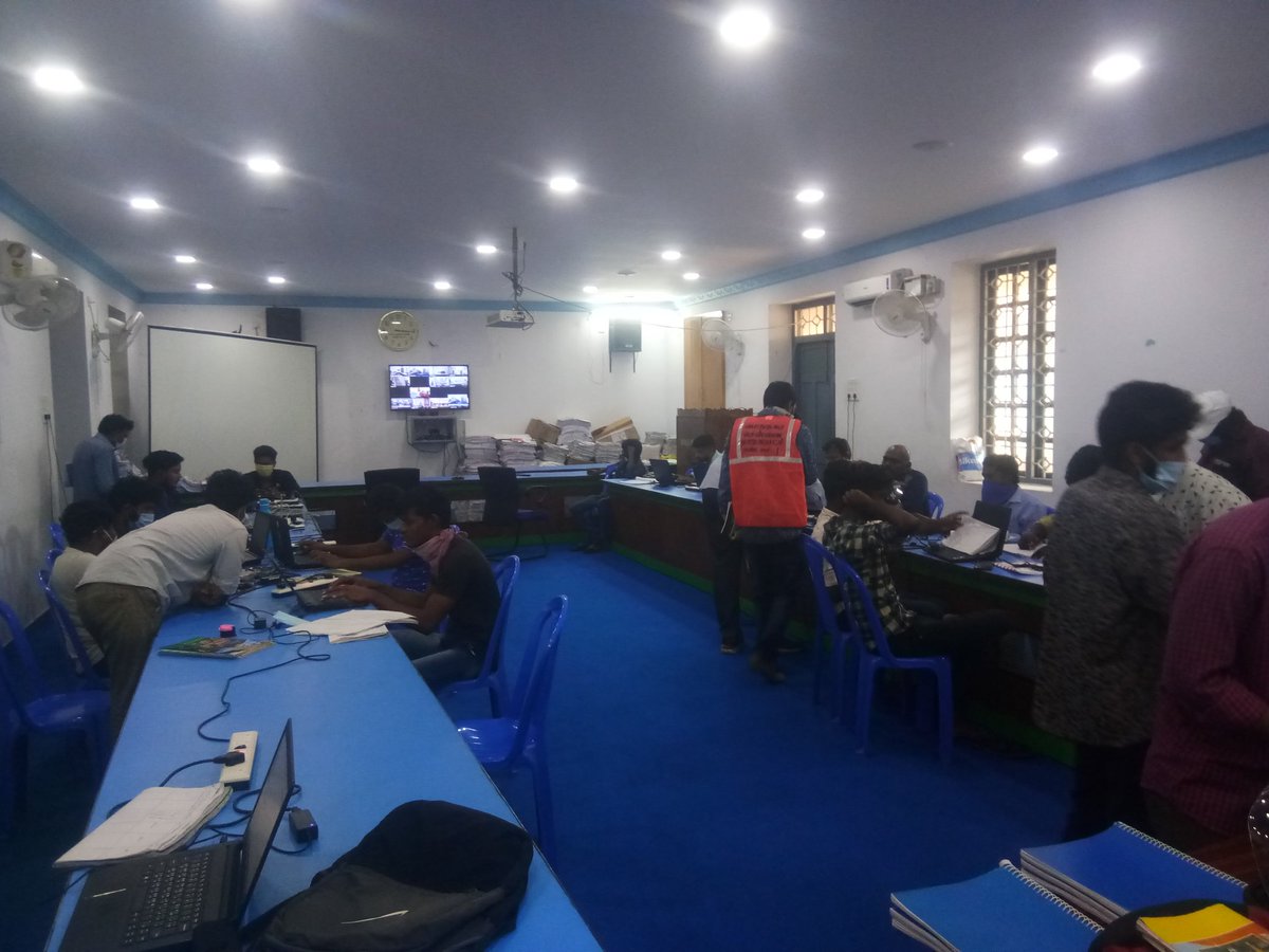 Sketch_Karthik3's tweet photo. Today #myteam_67_members #Data_Entry_work with Zone 1 Chennai Corporation. Thanks for this opportunity. Thanks to my team... @chennaicorp @CMOTamilNadu https://t.co/V0vLqFxj6N