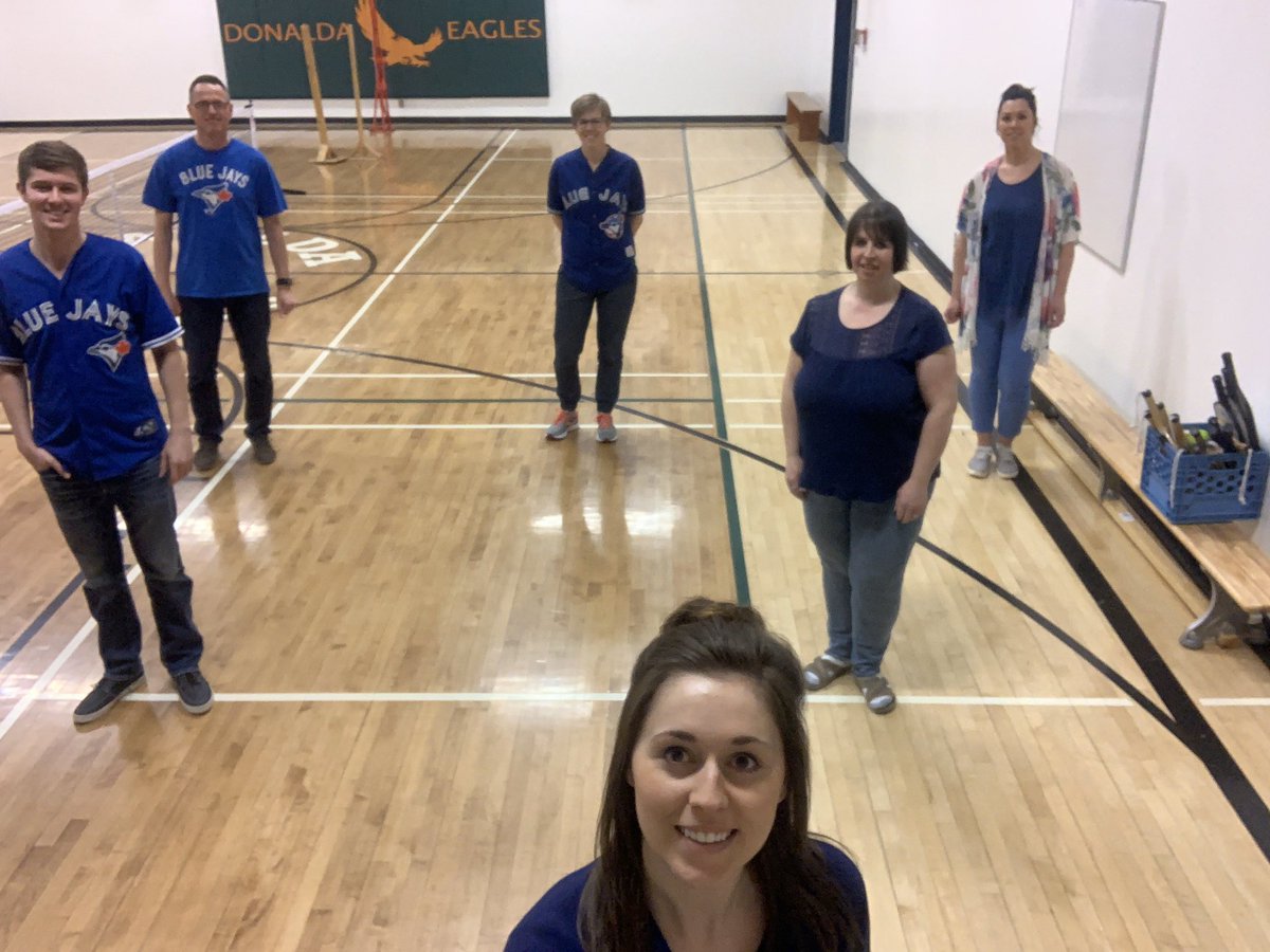 MissBanack's tweet photo. Blue Shirt Day at #donsch #csd71 https://t.co/iSgtrYkw4E