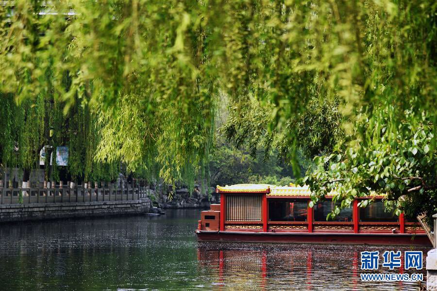 SoniaLiuLi's tweet photo. Muy lindas fotos de mi ciudad natal Jinan, Provincia Shandong, por la Agencia de Noticias Xinhua. 👏👏👏 https://t.co/6DSCvawfHG