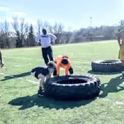houstonassassin's tweet photo. Keeping our kids active during these tough times! @OmahaPubSchool #SocialDistanceWorkout https://t.co/c15TwXvzG3