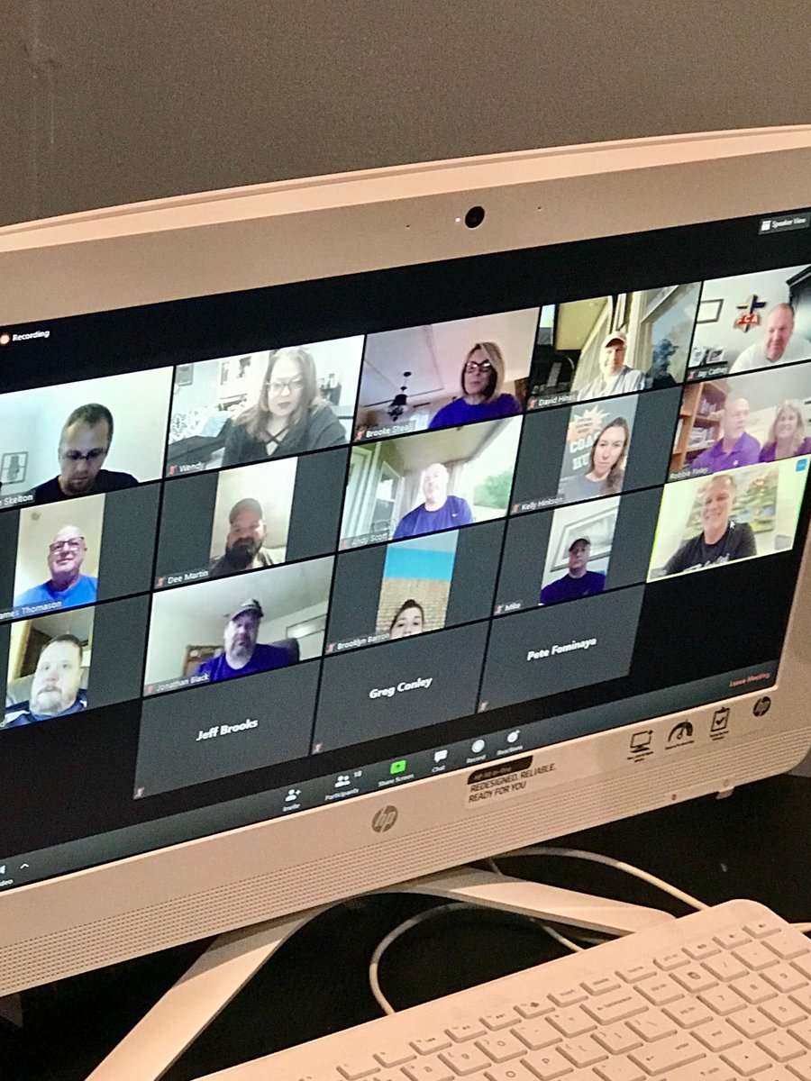 fcaNGaW's tweet photo. What an incredible morning, for Paulding County Coaches and FCA Paulding Staff to be encouraged by Coach Mark Richt. @MarkRicht #fcapaulding https://t.co/SJoah5s1fK