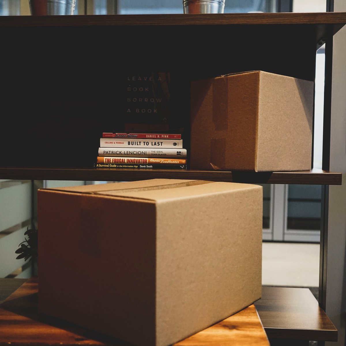 NOT SURE WHAT TO DO? 🤷‍♀️ If you've sold, are on the market for sale or to let, or looking to the future, we've created an easy to follow summary of government guidance 👍 Find it on our website here ➡️  heritage-estates.co.uk/news/governmen… #government #guidance #moving #selling #renting