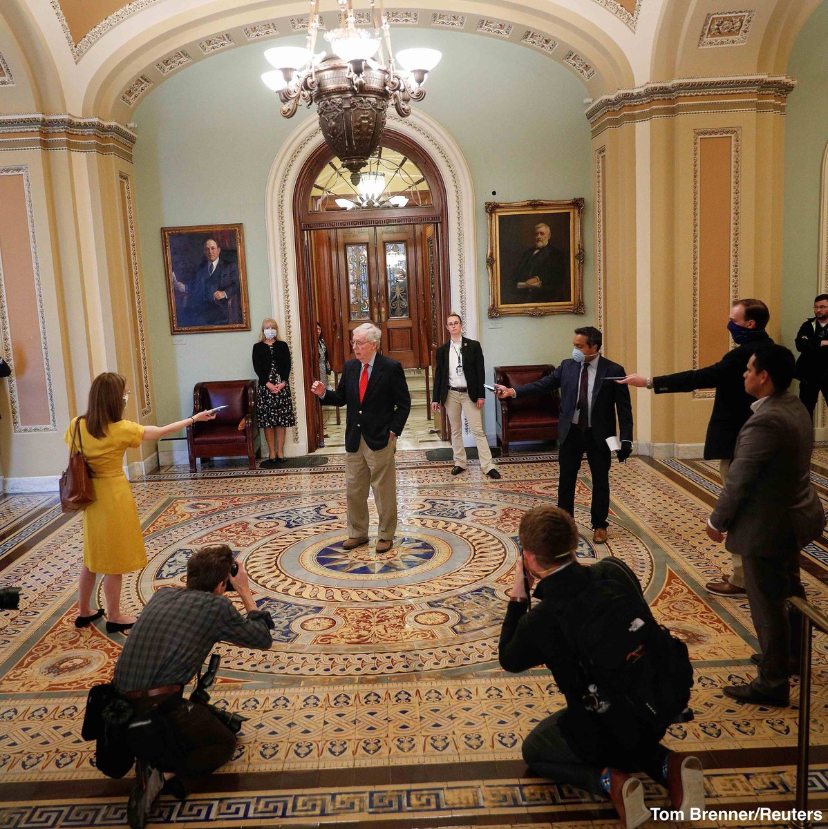 rachel_dz's tweet image. I&apos;d like to commission this as a baroque painting.